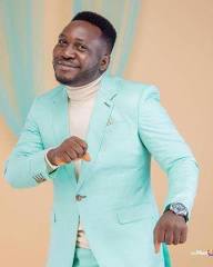 Biography of Dare Justified