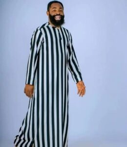 Biography of Woli Arole